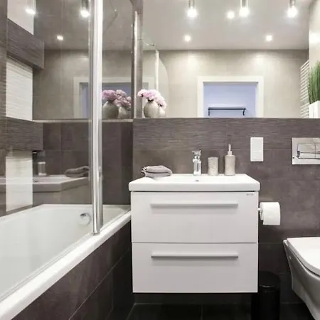 Modern One-bedroom Apartment/ City Center/ Centrum Apartment Wroclaw