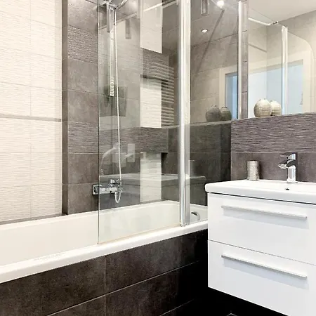 Modern One-bedroom Apartment/ City Center/ Centrum * Wroclaw